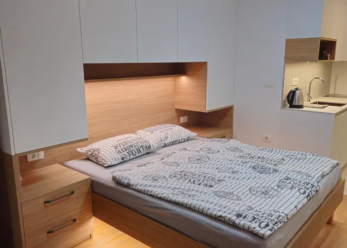 Sea View Mirjam Πορτορόζ